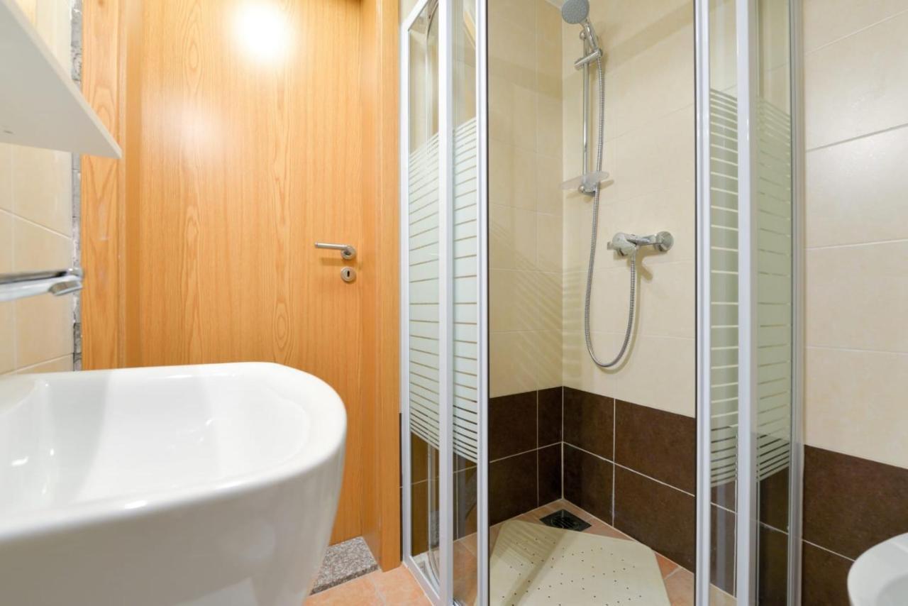 Apartmani Veronika Nin Exterior foto