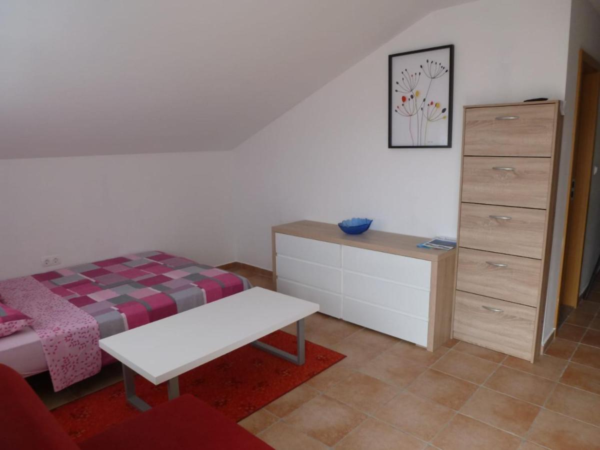 Apartmani Veronika Nin Exterior foto